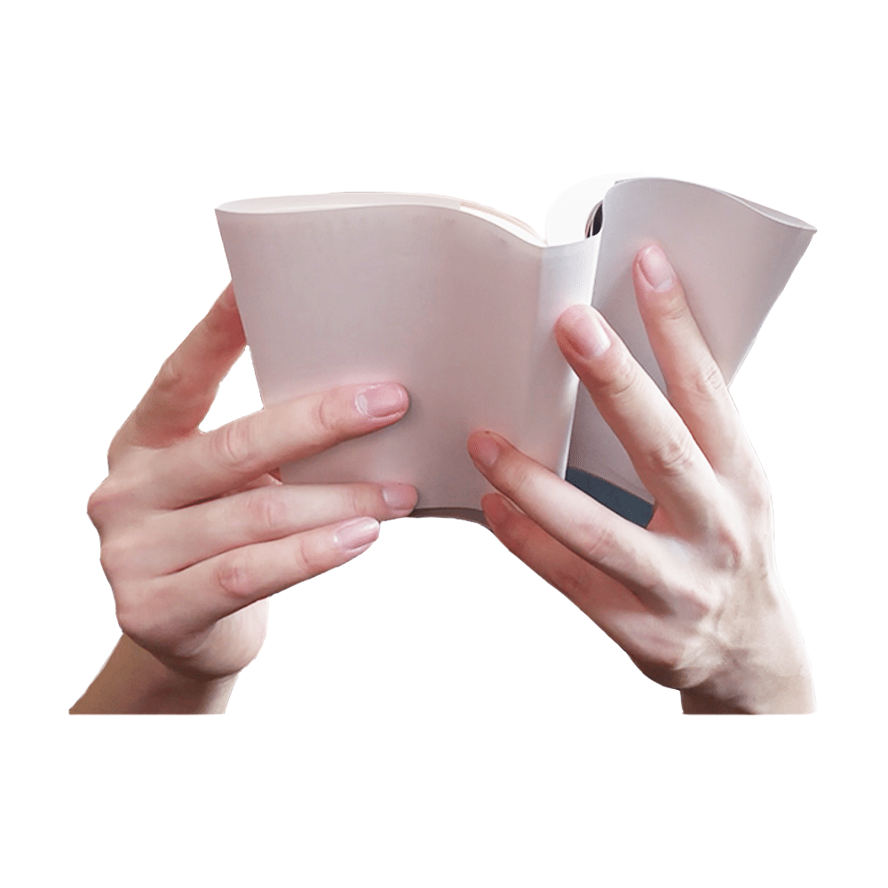 読書する手 | 村鉄堂のHP